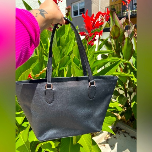 Kate Spade Black Zipper Top Leather Tote - Great condition - see pictures - Picture 5 of 11